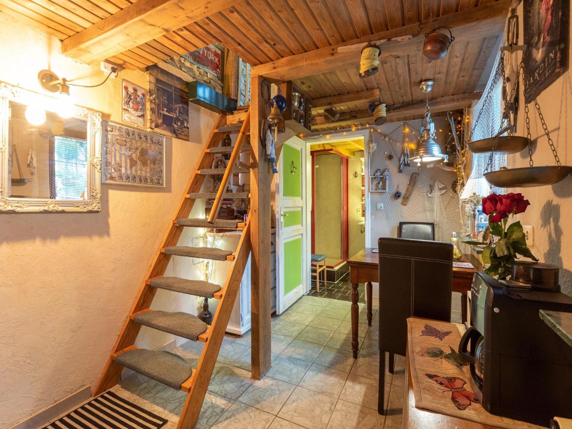 Comfortable Apartment In Wismar Mecklenburg With Fireplace エクステリア 写真