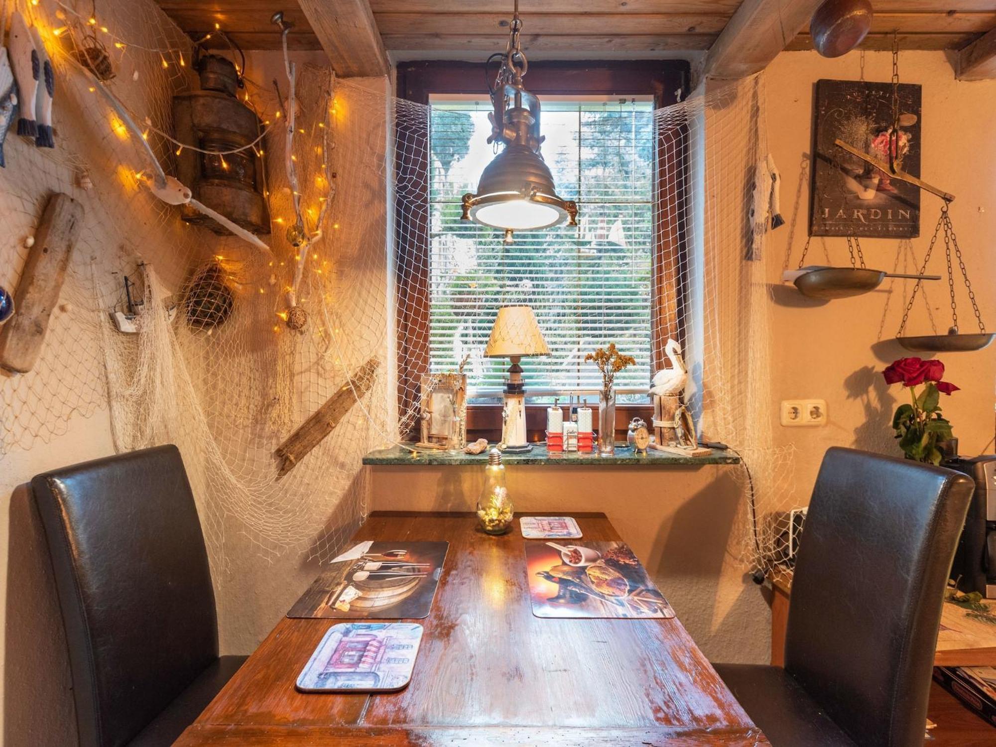Comfortable Apartment In Wismar Mecklenburg With Fireplace エクステリア 写真