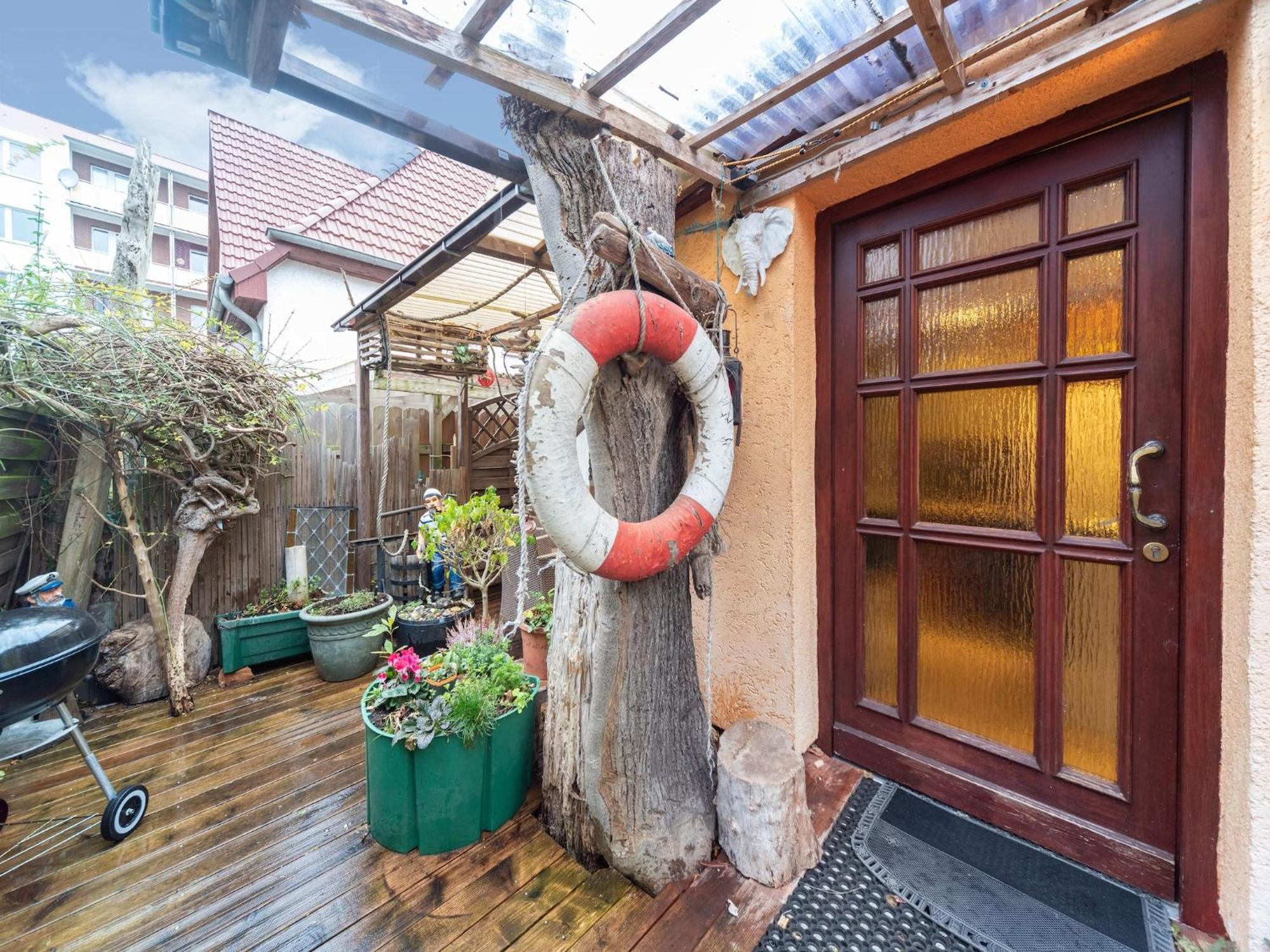 Comfortable Apartment In Wismar Mecklenburg With Fireplace エクステリア 写真