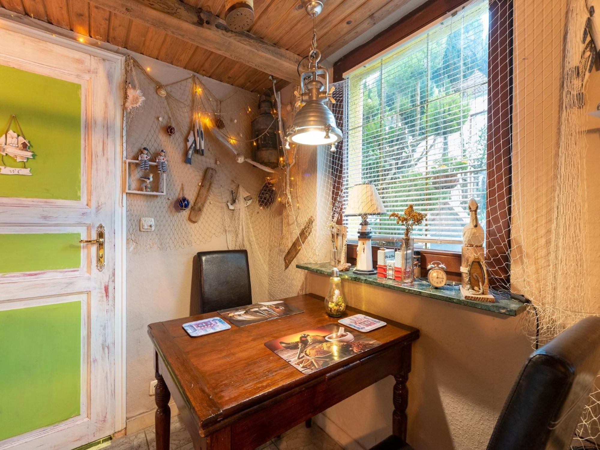 Comfortable Apartment In Wismar Mecklenburg With Fireplace エクステリア 写真